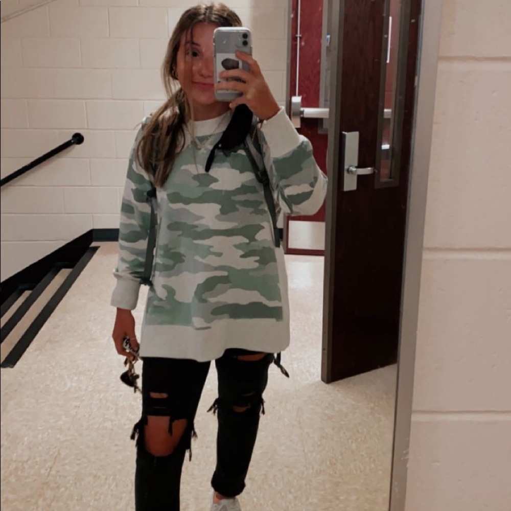 Meet your Posher, Kenzie